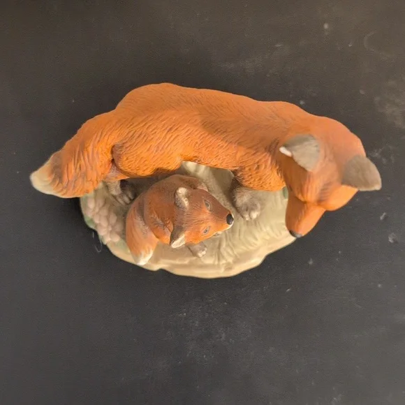 Vintage Fox Figurines - Picture 5 of 6